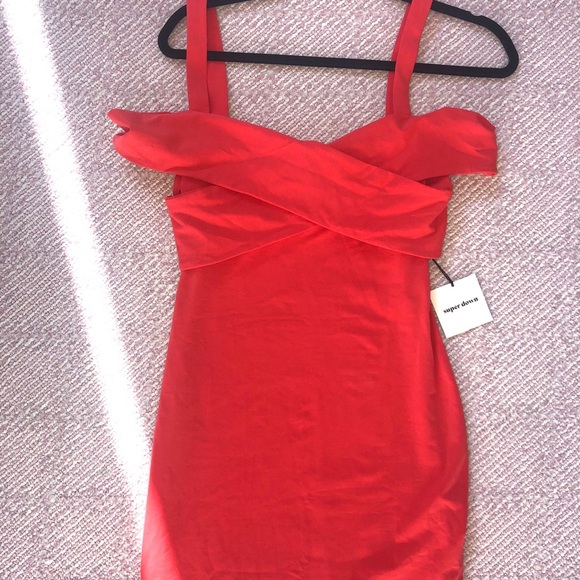 Cold Shoulder Coral Mini Bodycon Dress NWT - Picture 3 of 4